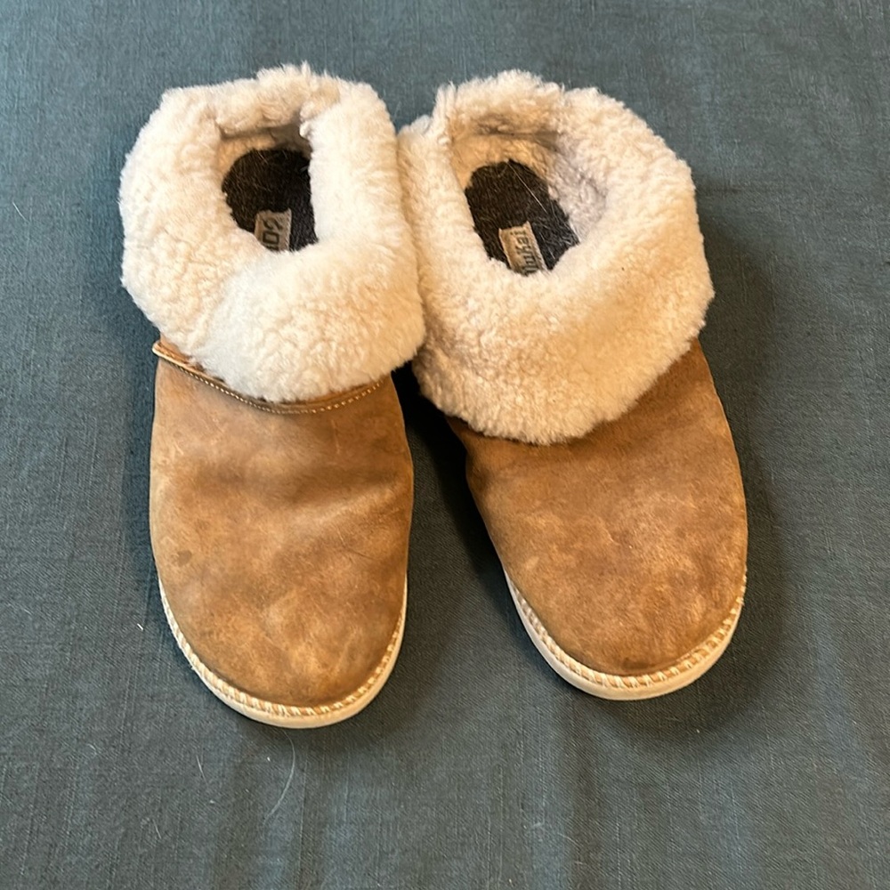 Olukai ku’i sz 9 EUC